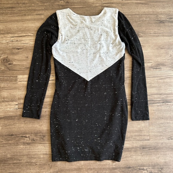 Eve Gravel dress - Picture 3 of 3